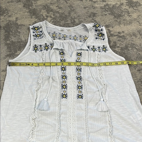 Lucky Brand Lace Eyelet Detail Top Sleeveless White Embroidered Sz XL - Picture 7 of 13